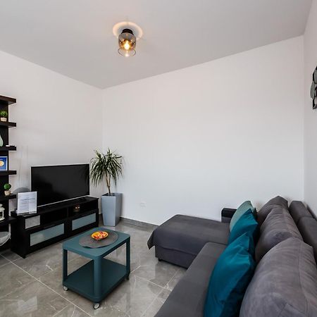 Apartmani Ujakovic Kastela Luaran gambar