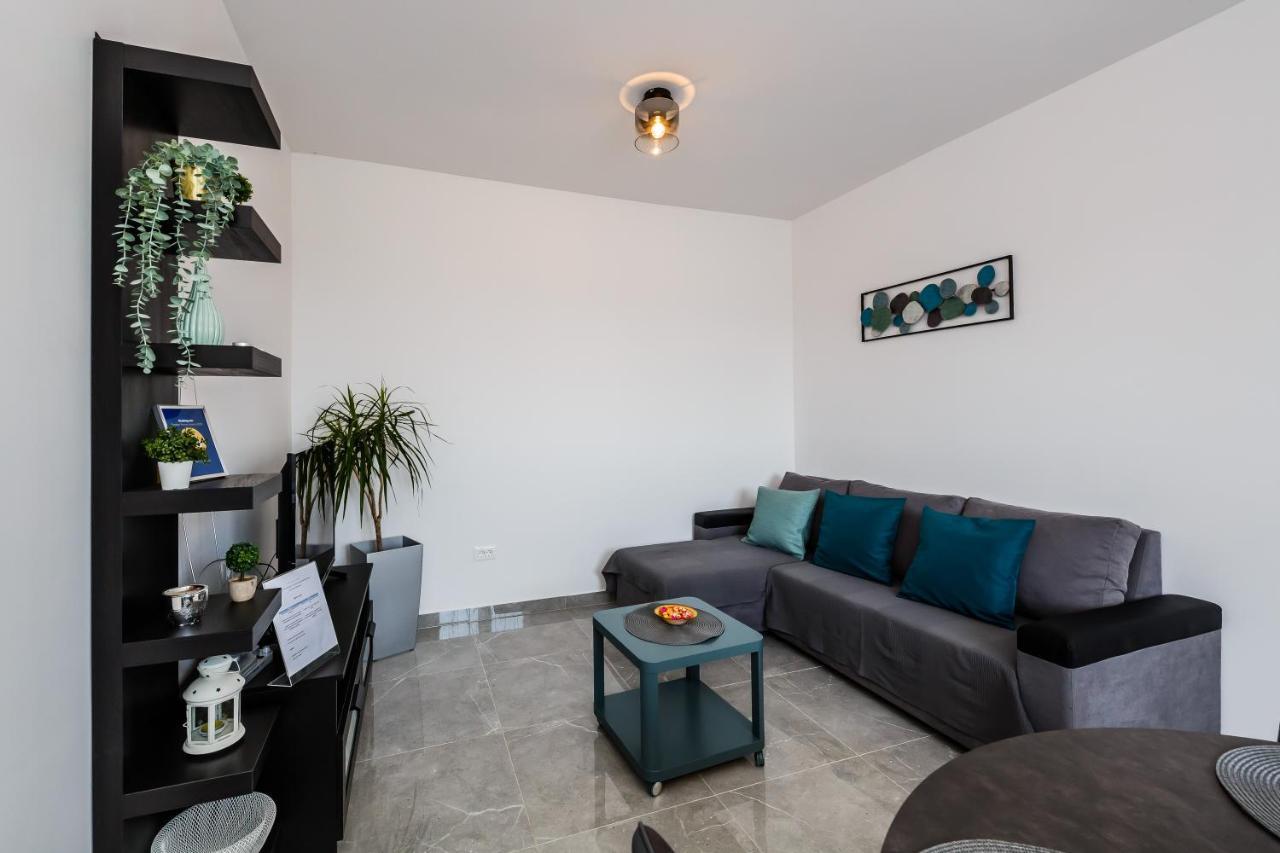 Apartmani Ujakovic Kastela Luaran gambar