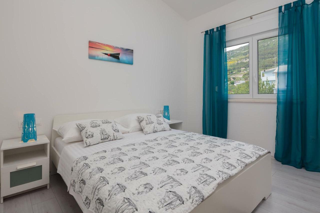 Apartmani Ujakovic Kastela Luaran gambar