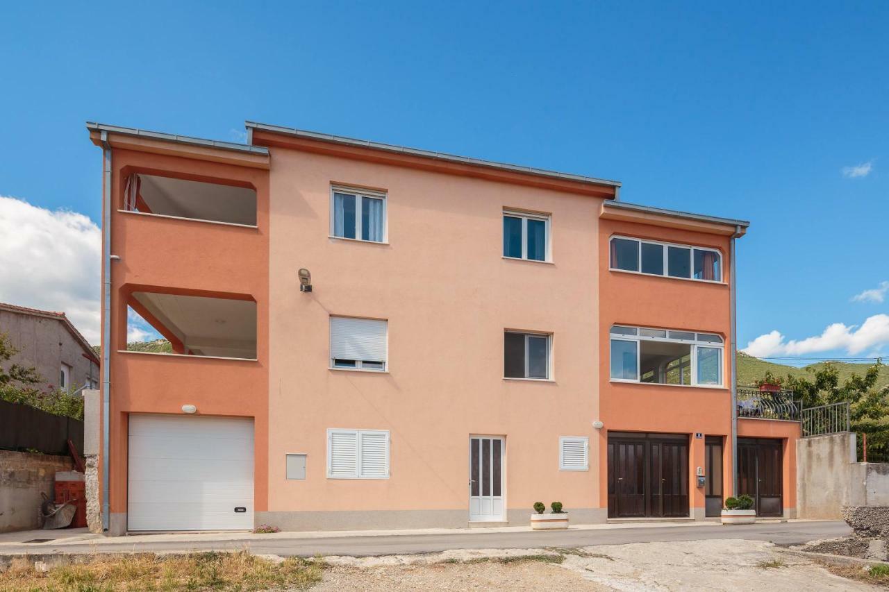 Apartmani Ujakovic Kastela Luaran gambar