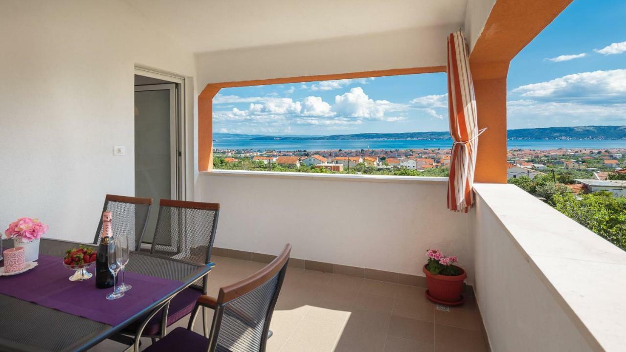 Apartmani Ujakovic Kastela Luaran gambar