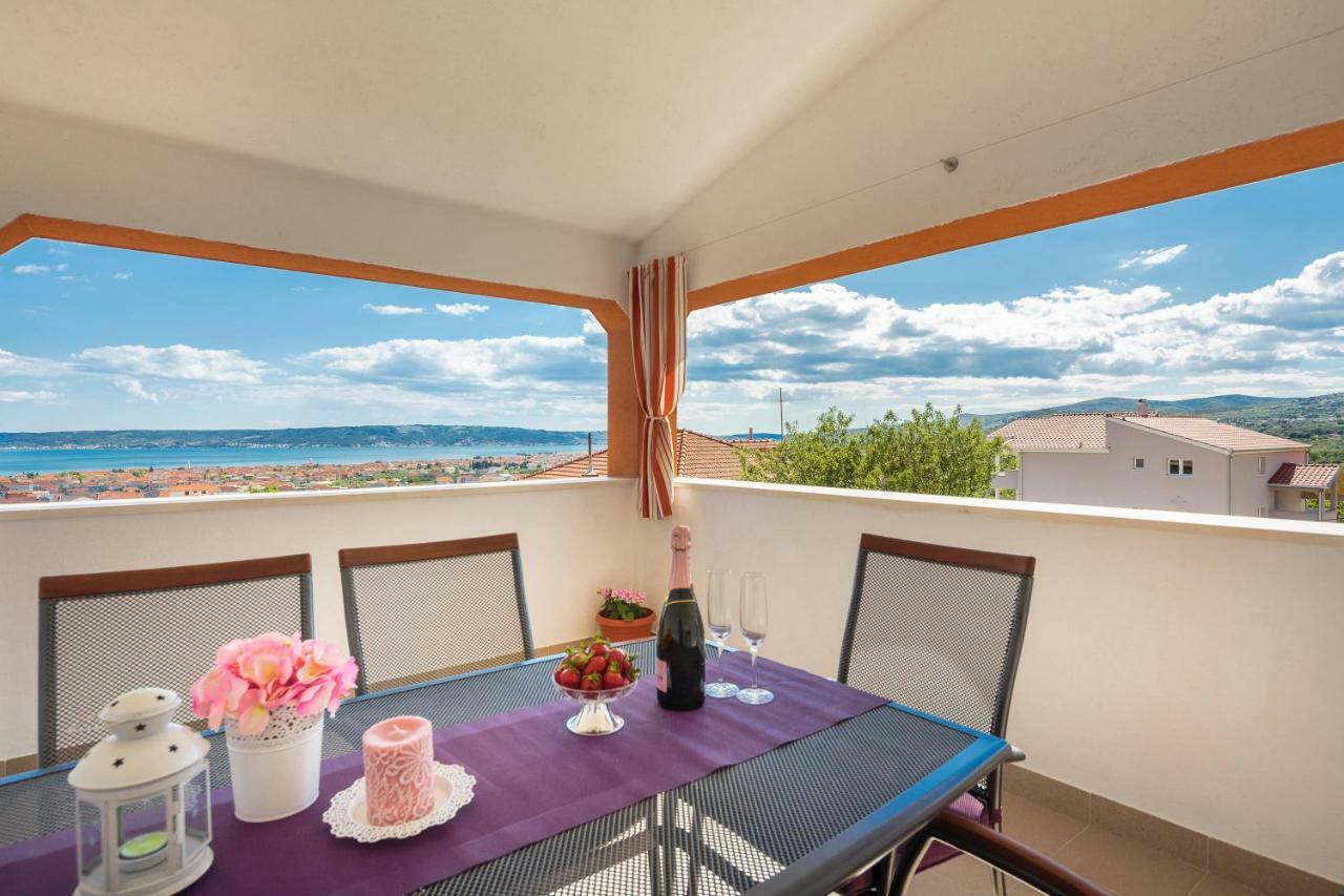 Apartmani Ujakovic Kastela Luaran gambar