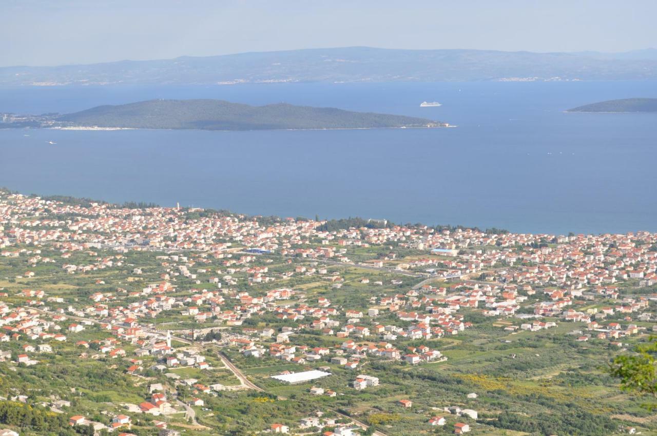 Apartmani Ujakovic Kastela Luaran gambar