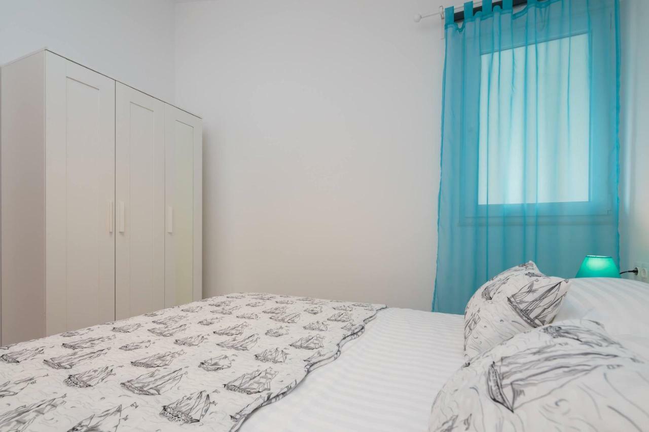 Apartmani Ujakovic Kastela Luaran gambar