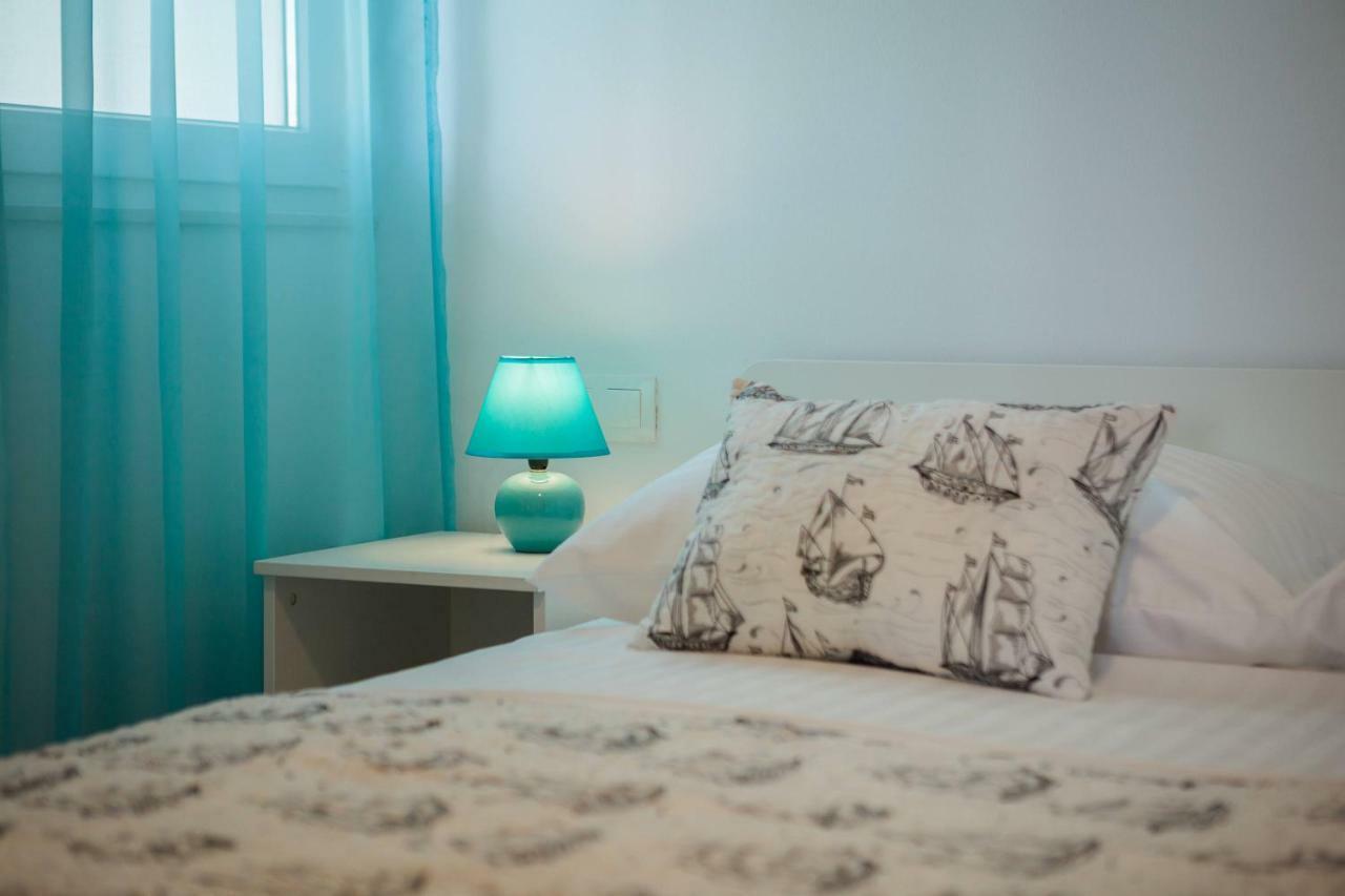 Apartmani Ujakovic Kastela Luaran gambar